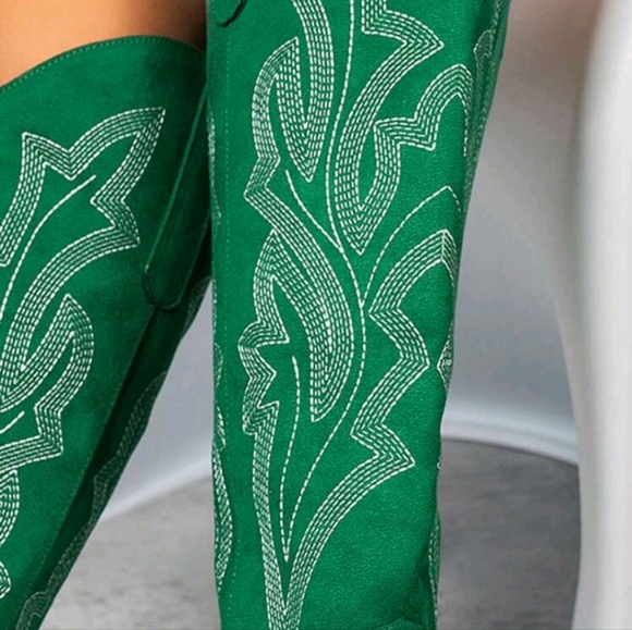 NEW WOMENS SLIP-ON WEDGE HEEL EMBROIDERY PATTERN COWGIRL BOOTS 👢 - Picture 5 of 8